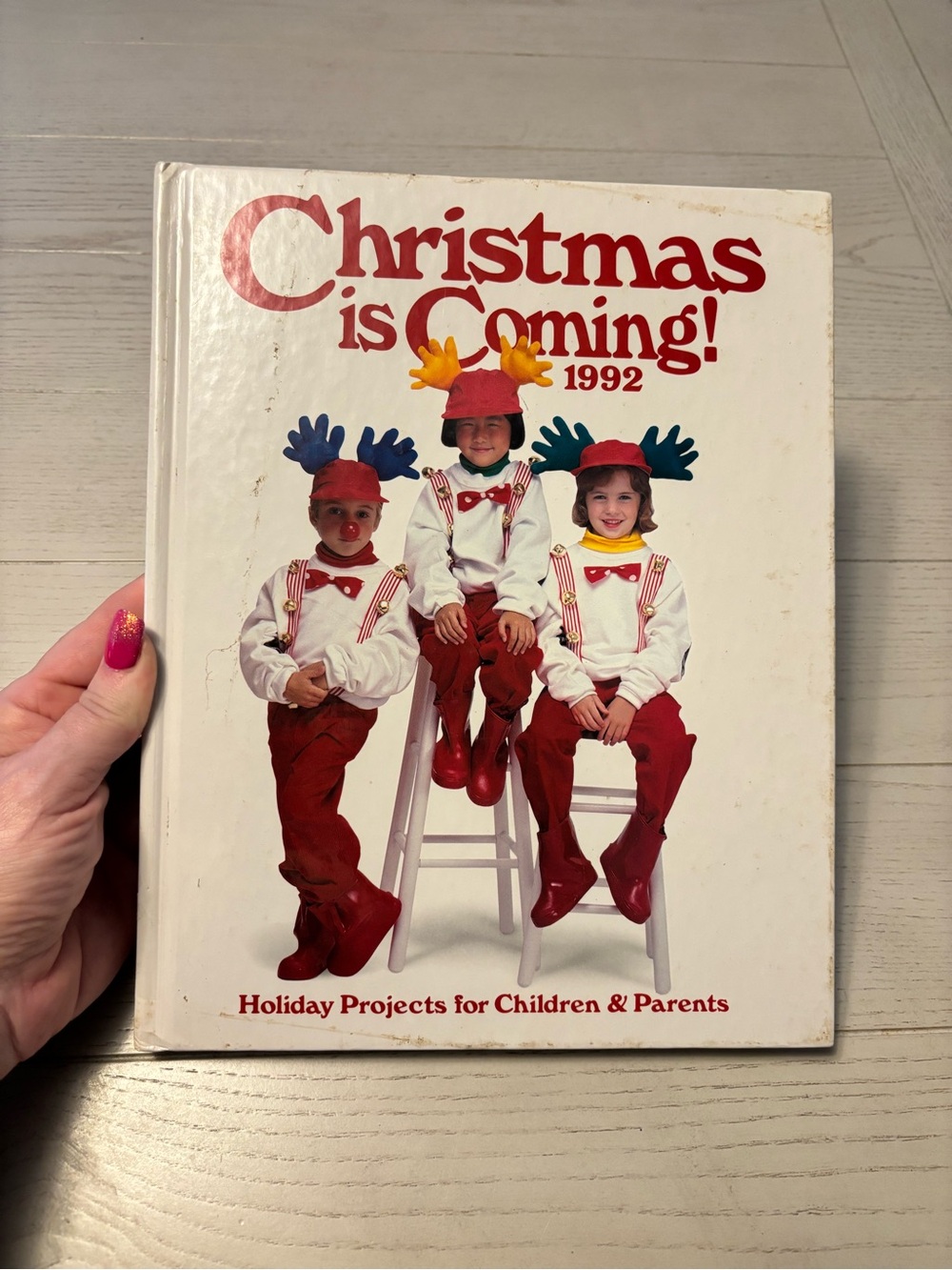 Vintage 1992 holiday craft idea book